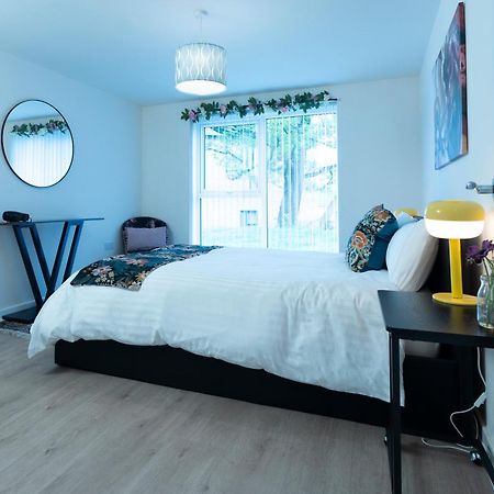 Luxury Ground Floor 2 Bedroom Apartment Free Wifi & Parking Sheffield Bagian luar foto